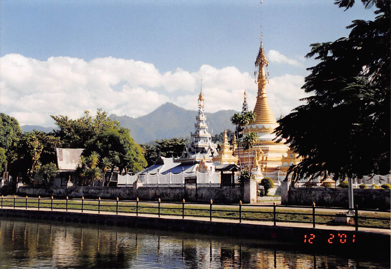 タイのミャンマー式寺院